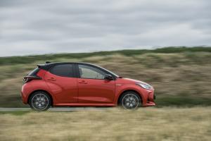Toyota Yaris Hybrid 2020 года  (WW)